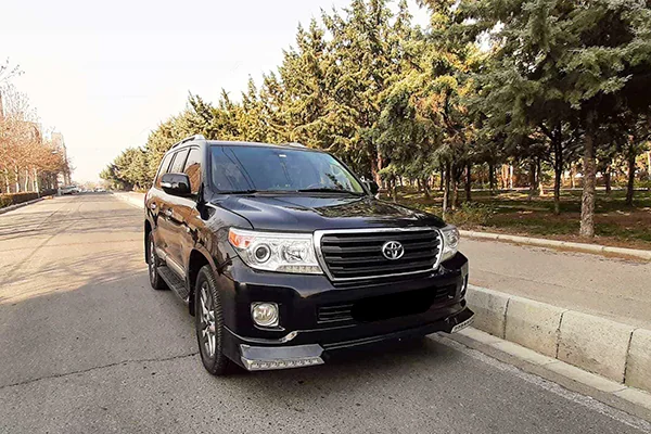 اجاره خودروهای لوکس برای سفرهای جاده‌ای در تهران
