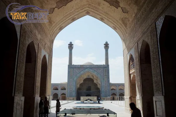 سفری به دوران صفویه : بازدید از مساجد باشکوه اصفهان